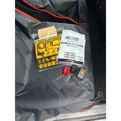車内置き去り防止安全装置の取付の画像3