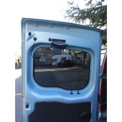 ルノー　ガングー　ドラレコ取付けの画像2