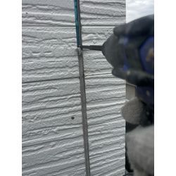 シーリング工事を行なっています！の画像1