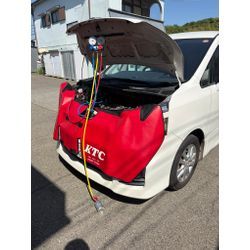カーエアコンのガス補充作業！当日対応！の画像1