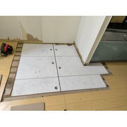 賃貸マンション、腐食した床の補修と施工の画像2