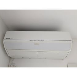 東京都武蔵野市 お掃除機能付きエアコン分解クリーニング パナソニック CS-X637C2の画像1