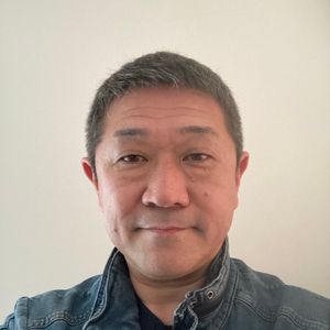 【お子様・ペット安心素材で壁紙を剥がさず施工◎】短時間でお部屋を明るく再生！