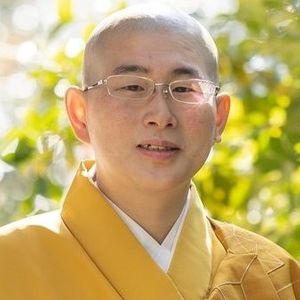 宗派を問わず、法事・葬儀・ご祈願等、仏事ごとに対応致します。