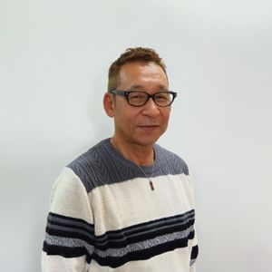 黄ばんだクロスや壁紙を塗りかえます