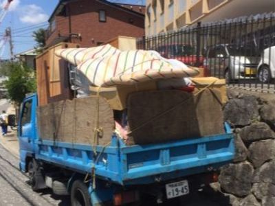 《クレジットカード利用可 ♪》２トントラック積み放題の不用品回収　長崎の地域密着
