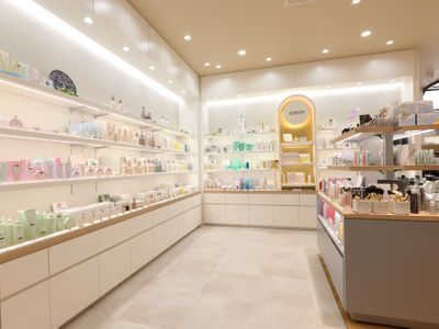 スタジオヒロシ プロの写真家が店舗会社のPR広告写真を撮影します★出張費込み