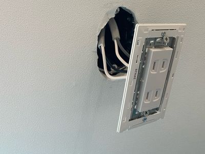 【対応力抜群！第一種電気工事士☆10年の実績と豊富な経験】