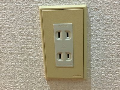 [神奈川県]コンセント・スイッチ交換承ります。2箇所以降割安5000円/箇所