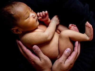 「13年の子育て支援×看護師経験で赤ちゃんの瞬間を優しく残すプロフェッショナル」