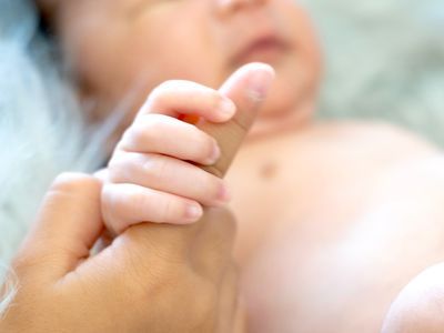 ニューボーンフォト出張撮影、スタジオ撮影、女性スタッフ同行可能、各種アルバム作成