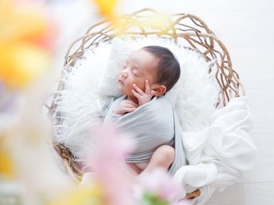 赤ちゃんの一瞬を、愛情たっぷりに撮影。産後予約のみ受付！