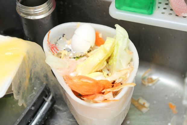 水道に食べ物がつまったときの対処法3選 つまりを予防するコツ くらしのマーケットマガジン