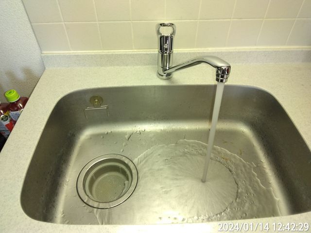 業歴15年の実績◎明朗会計◎損害保険加入済※収納内底板の漏水補修も相談可能です！