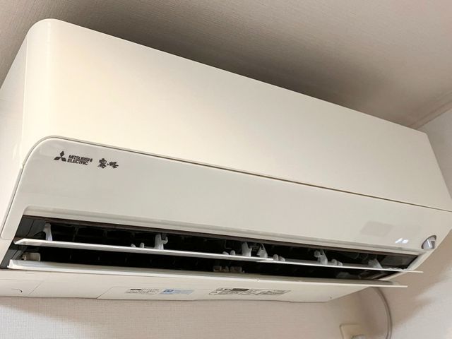 電気工事士による汚れ徹底除去！時間をかけて納得の仕上がりまで対応**