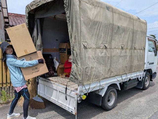 【遺品整理の専門業者】遺品整理士が一つひとつ確認し丁寧に対応いたしますサービスの画像