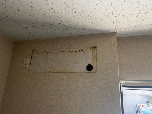 当店で処分のエアコンのみ対応　処分無料取り外し後　簡易清掃あり　複数台割引あり