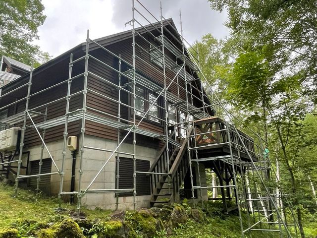 別荘塗装歴20年！信州の別荘地ならではの高耐久木部塗装。