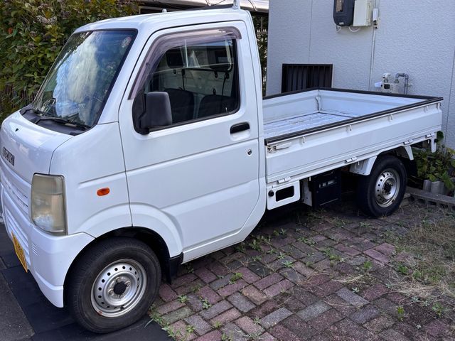 3年の実績で培った「来た時より綺麗に帰る！」がモットーの丁寧な軽トラ回収サービス