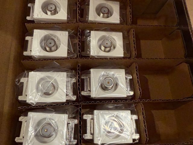 原因不明でテレビが映らない時にご依頼ください