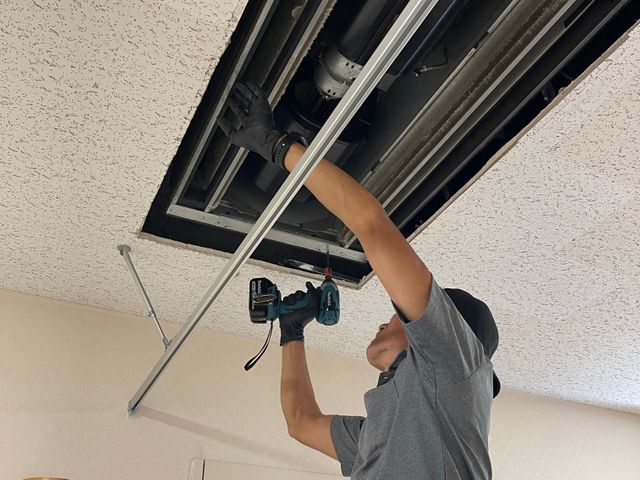 天カセ丁寧綺麗に洗浄いたします！※日程調整のため、まずはお問い合わせください。