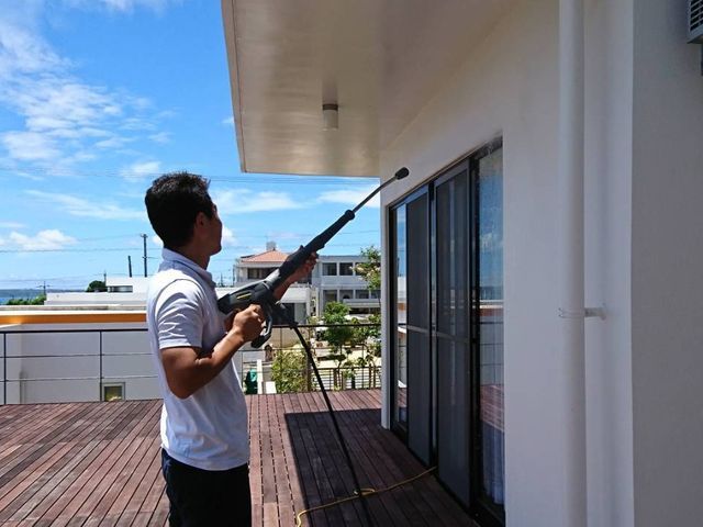 エアコン、室外機、宮古島