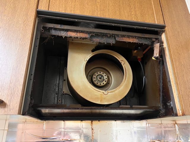 【リピート率の高さが自慢】高圧と洗剤にこだわり◉損害保険加入済み★大手経験あり！