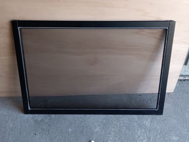 網戸張替えします☆丁寧かつ迅速な作業ゴム新品交換無料☆