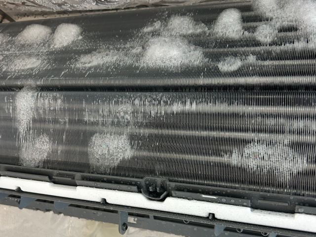 【専用洗剤使用】エアコンクリーニング