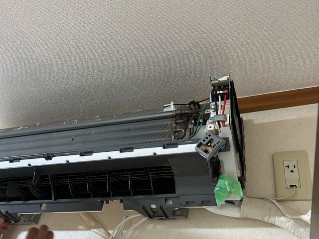 【室外機も分解洗浄します】完全分解、エアコン洗浄