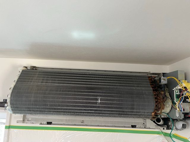 期間限定！1台目から割引！必ず自社スタッフ施工。丁寧な作業を心がけております！