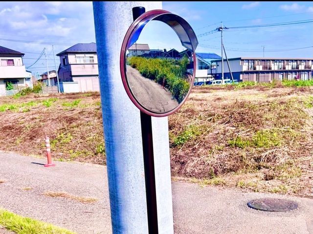 ガレージミラー取り付け・交換いたします。