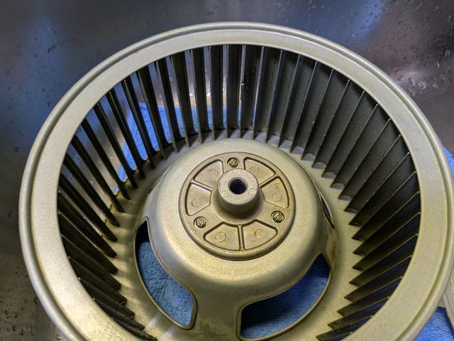 レンジフードの汚れをスッキリ綺麗に！！★駐車料金当店負担★