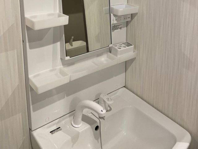 洗面台・洗面所まるごとクリーニング｜駐車場0円対応