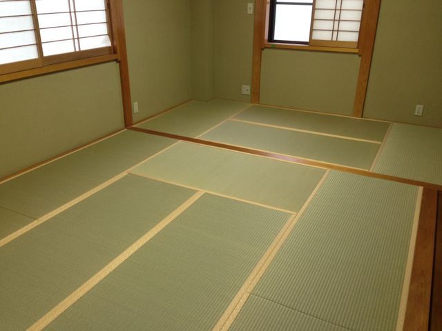 作業予約11/10〜当日仕上 職歴30年匠の技術 畳の事ならお気軽にご相談下さい