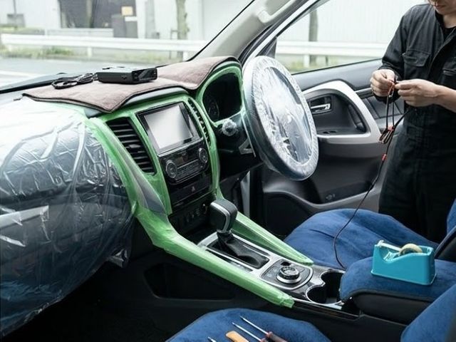 レーダー探知機取り付け｜電源裏どり・隠し配線で車内スッキリ！追加料金なし