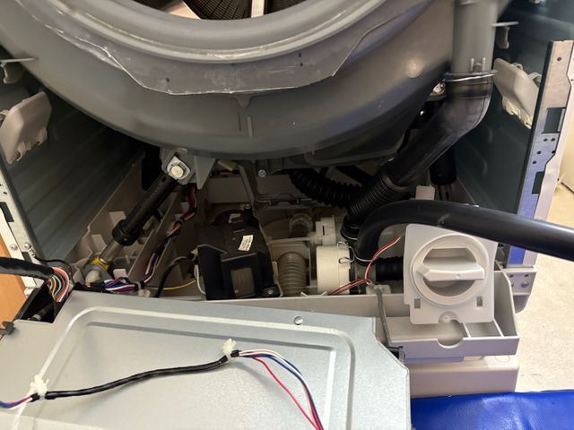 最短即日◎パナソニック専門◎電気工事士◎U11エラー、落下物回収◎排水不良改善♪