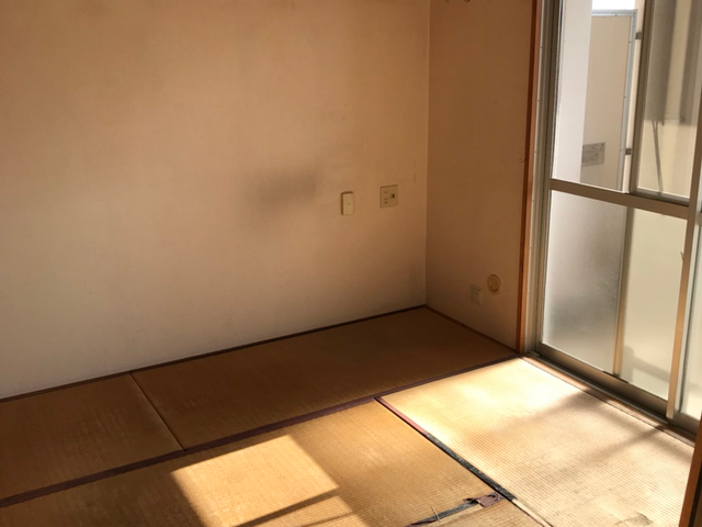 只今予約受付中！！遺品整理士が真心込めて整理します。サービスの画像
