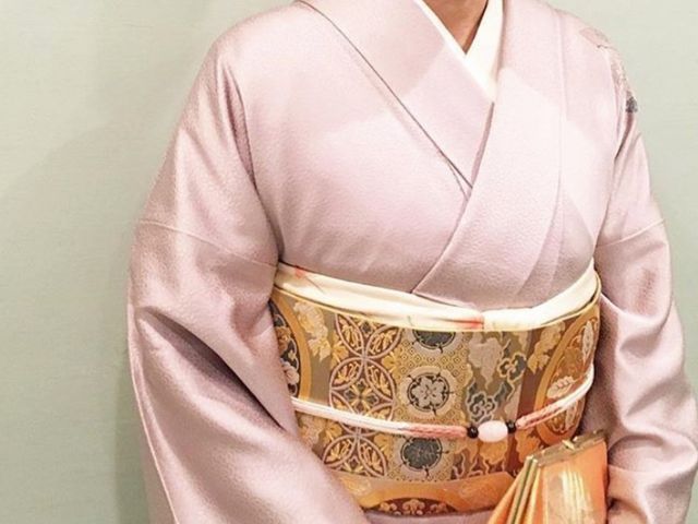 【\ 夏割引 /  7.8月お値下げ中　時間外相談可】結婚式 　七五三　振袖