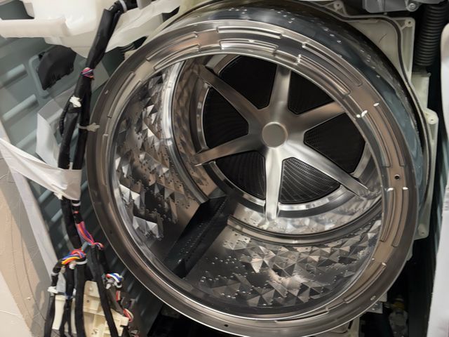 お子様やペットのいるご家庭必見！丁寧養生で汚れを残さない！無料追加対応まで保証