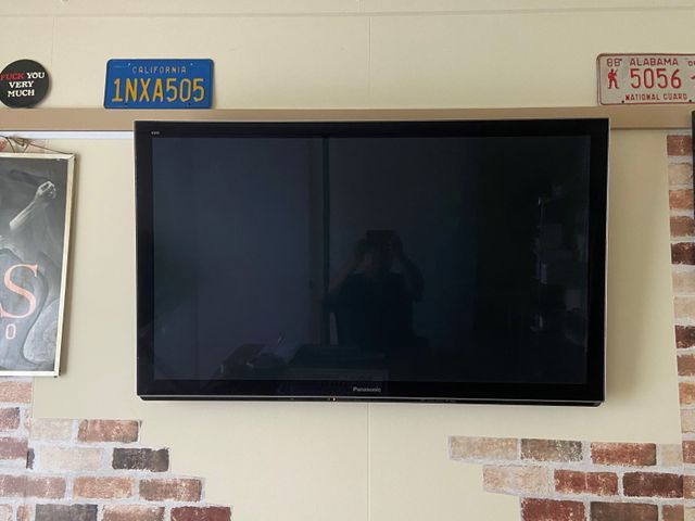 壁掛TVの取付け・既存TVの外し・処分・初期設定・Wi-Fiの接続