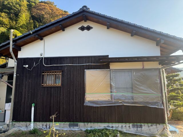 外壁塗装｜職人直営・塗装歴約40年・下地から丁寧施工サービスの画像