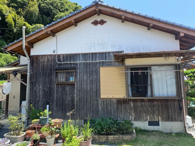 外壁塗装｜職人直営・塗装歴約40年・下地から丁寧施工サービスの画像