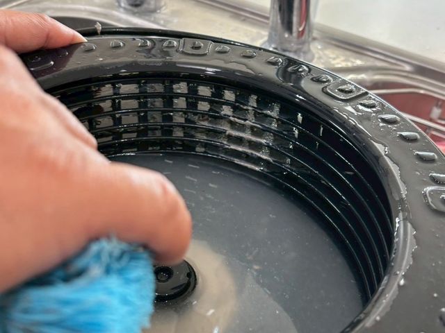 25年の実績で今まで落ちなかった汚れも解決！設備に負担をかけない安心清掃サービス