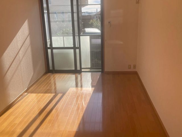 作業実績1万件超！大手出身スタッフによる安心・丁寧な仕上がりをお約束