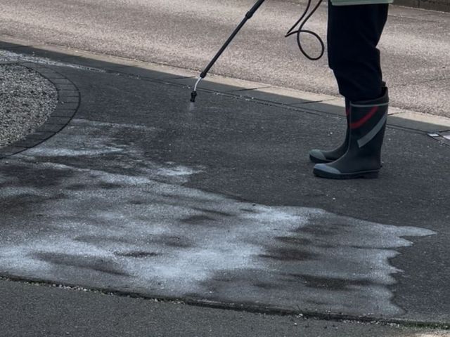 アメリカ式コンクリート洗浄！高圧洗浄で落ちない黒ずみやコケを根こそぎ除去
