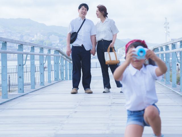 私達夫婦は、お二人の素敵なお写真を残すお手伝いをさせて頂いております♪