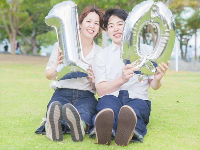 私達夫婦は、お二人の素敵なお写真を残すお手伝いをさせて頂いております♪