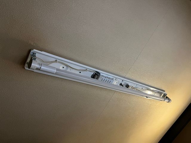 室内レイアウト最適化・熟練電工サービス！！　お気軽にお問合せください！