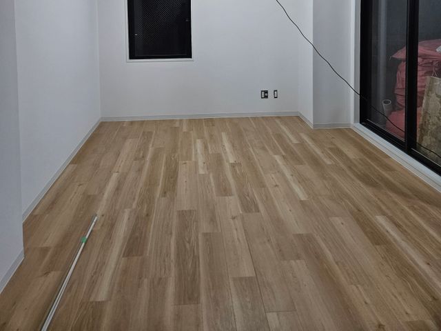 【職人歴11年】兄弟で丁寧に対応！親しみやすい内装プロのフロアタイル施工